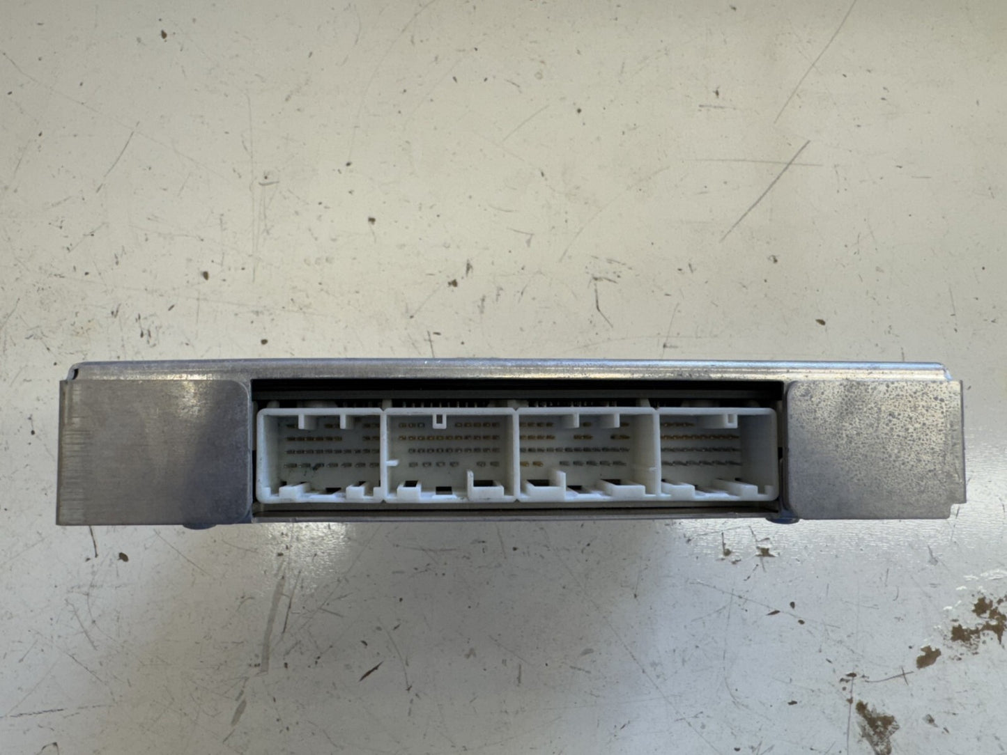 OEM 04 Toyota Matrix 2WD 1.8L A/T Engine Computer 89666-02161 ECU Control Module
