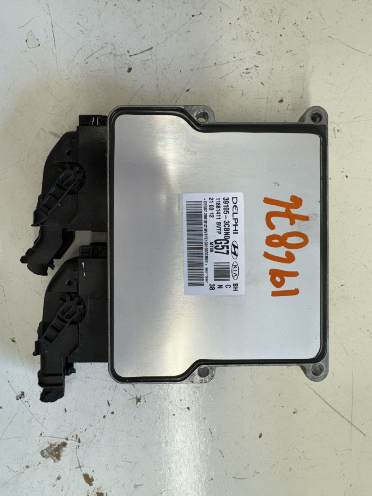 OEM 12-14 Hyundai Genesis 39105-3CBN0 Computer Engine Control ECU ECM Module