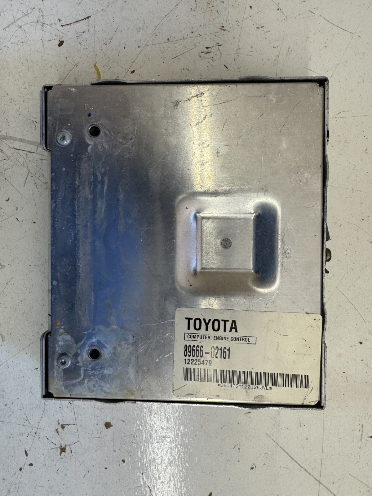 OEM 04 Toyota Matrix 2WD 1.8L A/T Engine Computer 89666-02161 ECU Control Module