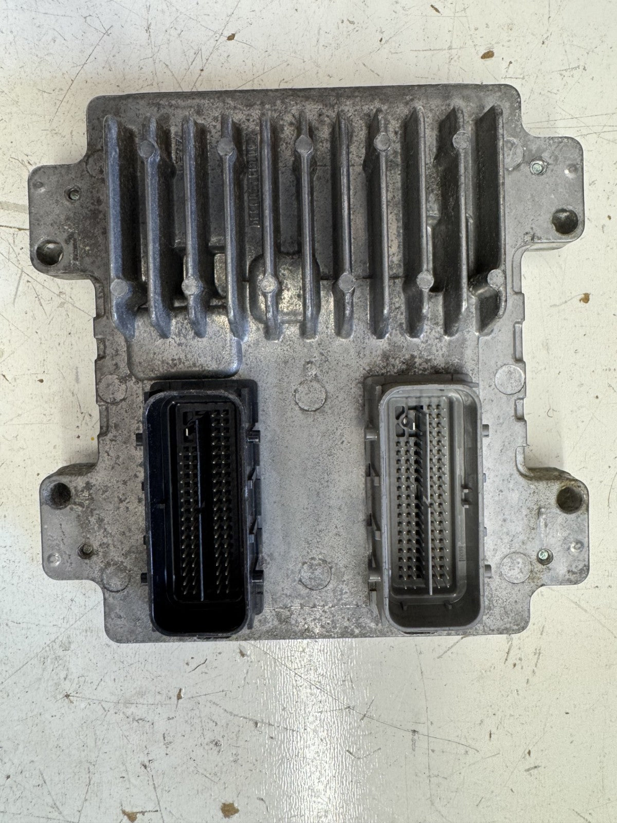 OEM 2007 - 2012 Chevrolet Malibu Engine Computer Control Module E37 12638026
